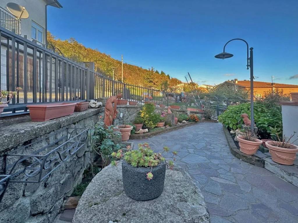 Appartamento a Santa fiora in Via Feridinando Di Giulio No Number - Foto 3