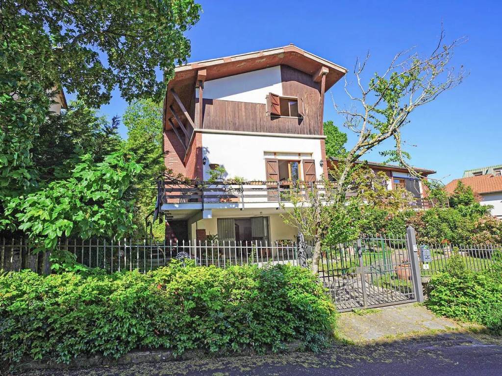 Villa a Castel del piano in Via Giacomo Matteotti No Number - Foto 2