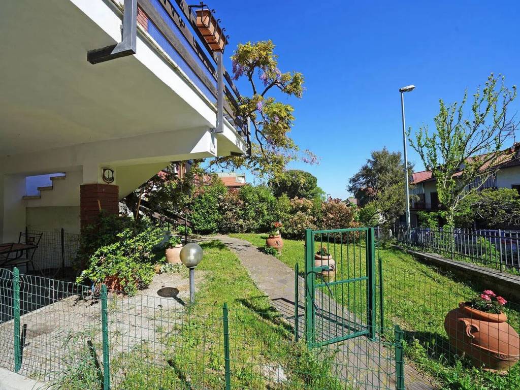 Villa a Castel del piano in Via Giacomo Matteotti No Number - Foto 5