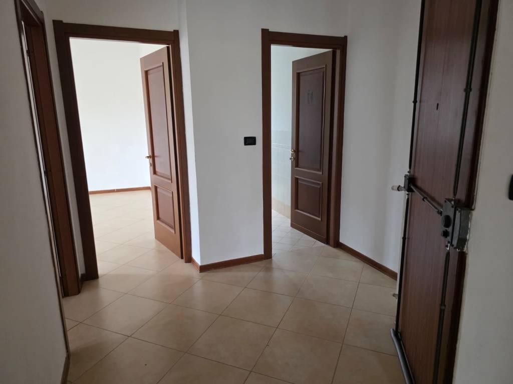 Appartamento a Leinì in Via del Santuario, 18 - Foto 2