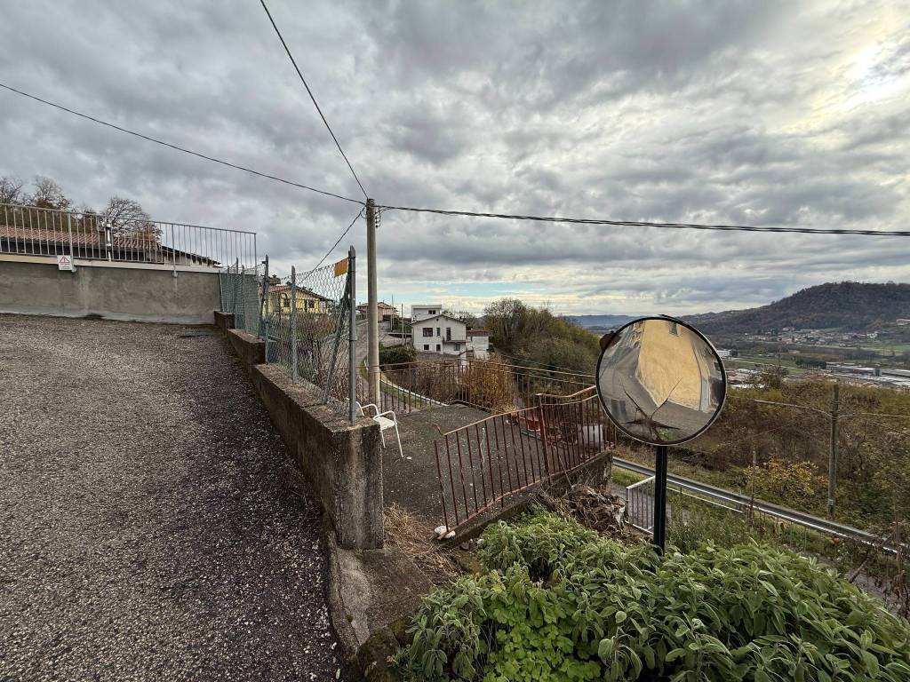 Casa indipendente a Cornedo vicentino in Via Belvedere, 19 - Foto 5