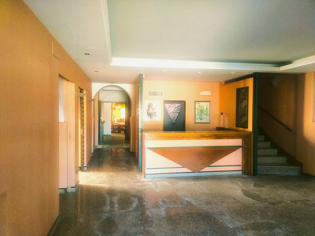 Palazzo / stabile a Latina in Strada Regionale Pontina - Foto 2