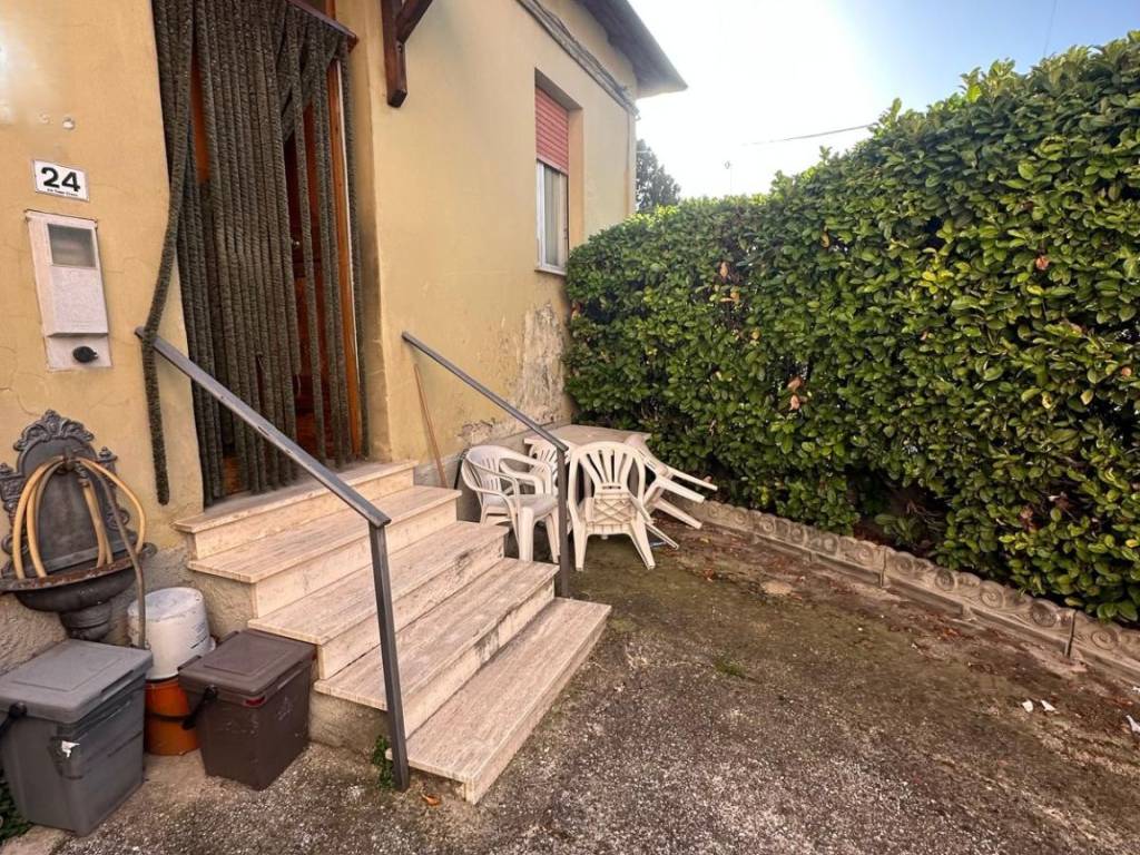 Casa indipendente a San benedetto dei marsi in Via Capo Croce - Foto 3