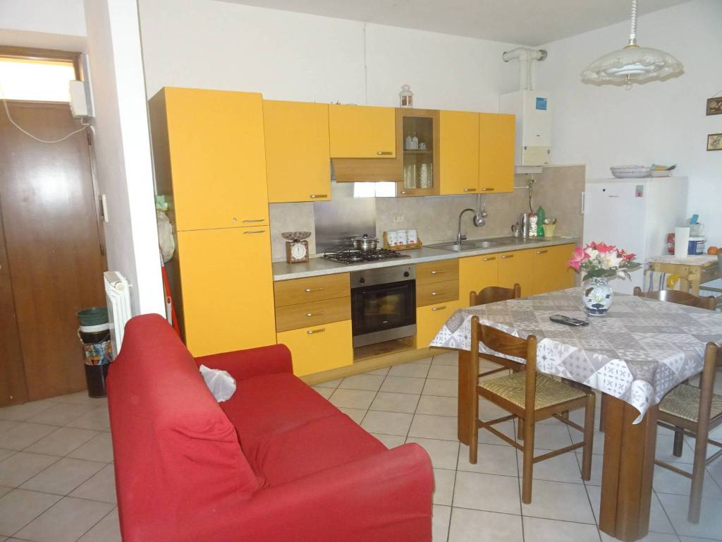 Appartamento a Fabriano in Via dei Cappuccini - Foto 2