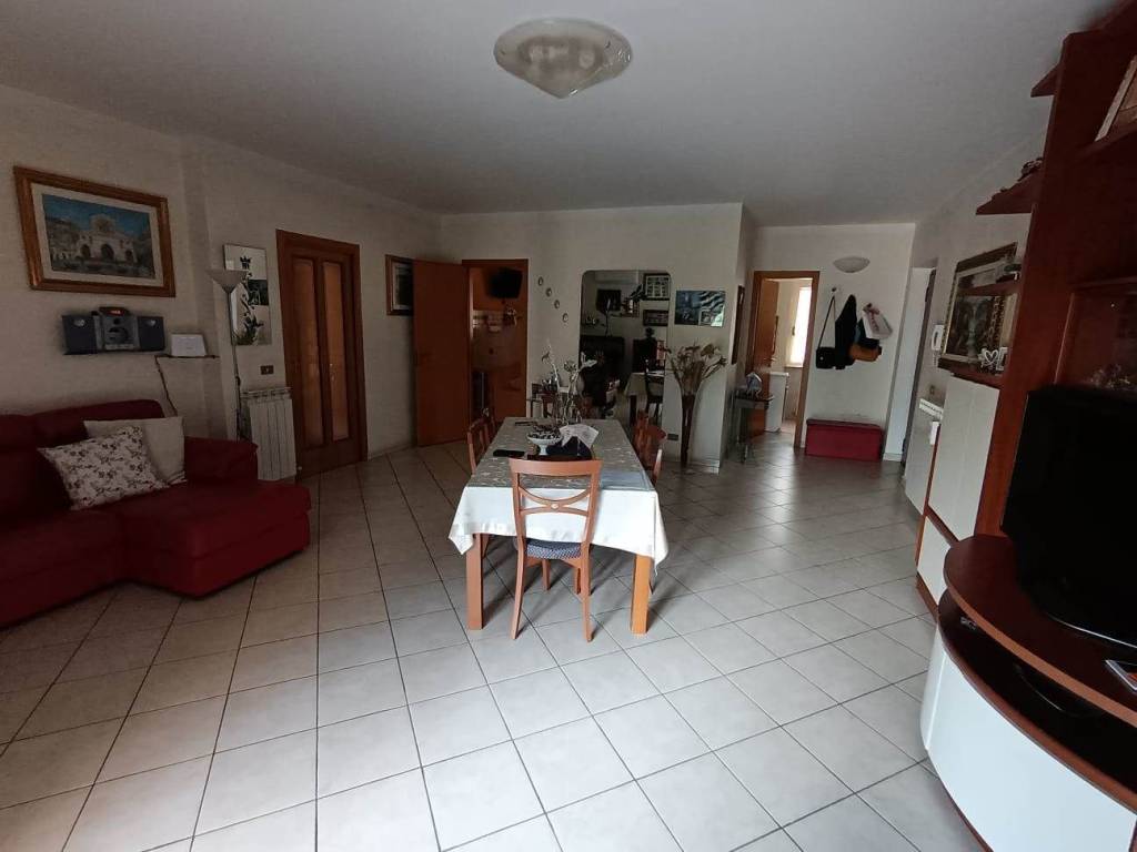 Appartamento a Mendicino in Via Merenzata - Foto 2