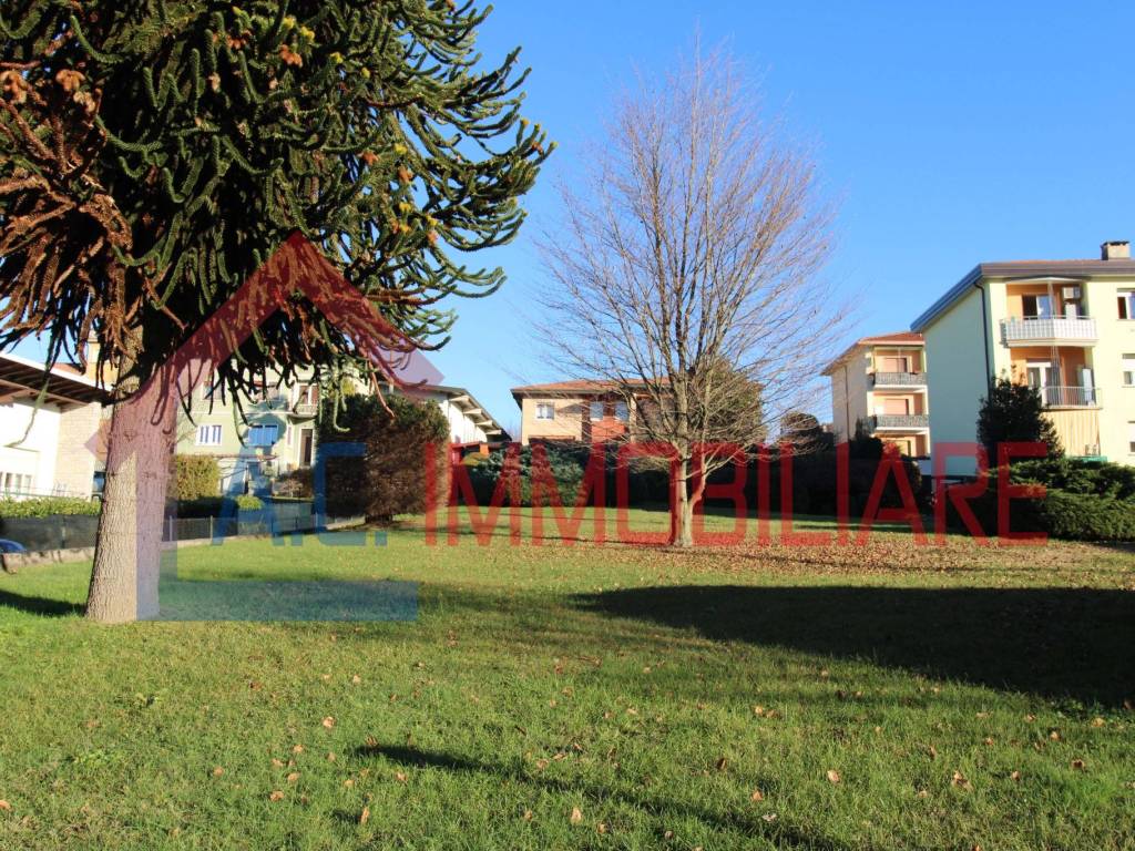 Villa a Sesto calende in Via Adamello, 6 - Foto 4