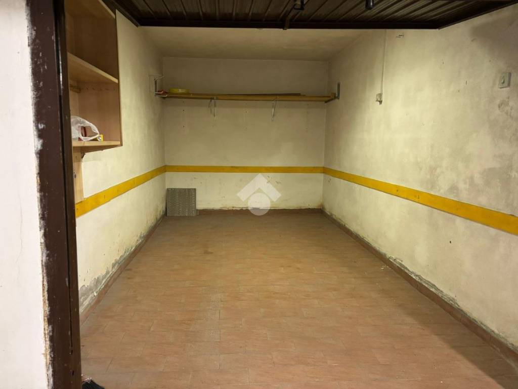 Box / garage a Novara in Via Monsignore Leone Ossola, 3 - Foto 5