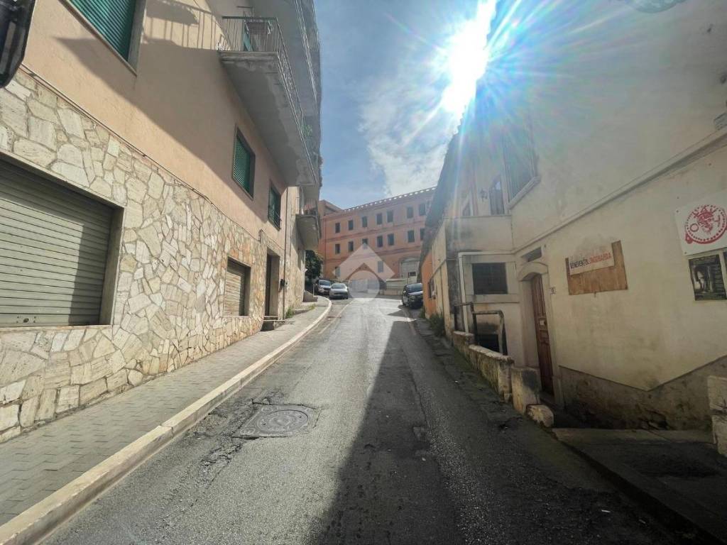 Appartamento a Benevento in Via Bosco Lucarelli, 8 - Foto 3