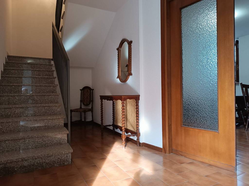 Appartamento a Almè in Piazza Lemine, 9 - Foto 2