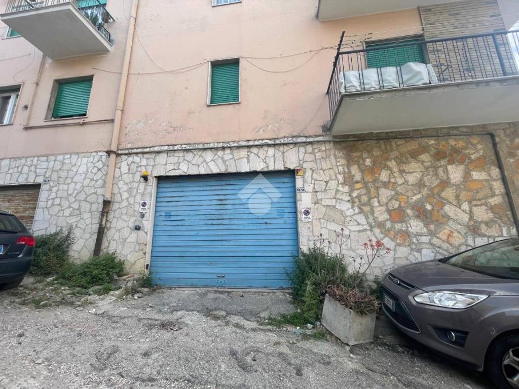 Box / garage a Benevento in Via Bosco Lucarelli, 8 - Foto 5
