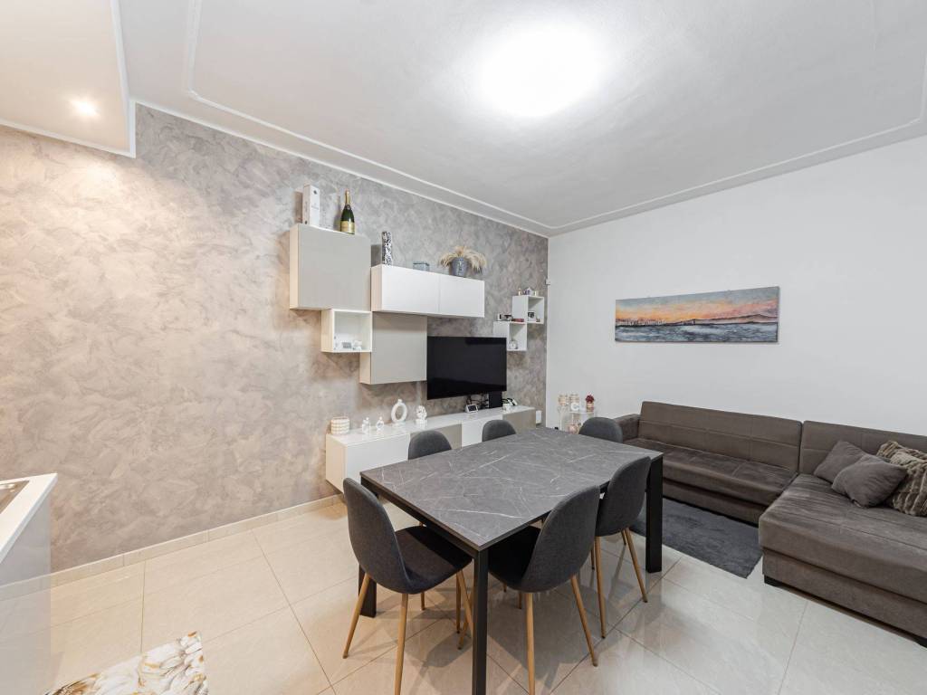 Appartamento a Muggiò in Via Alcide De Gasperi, 27 - Foto 3