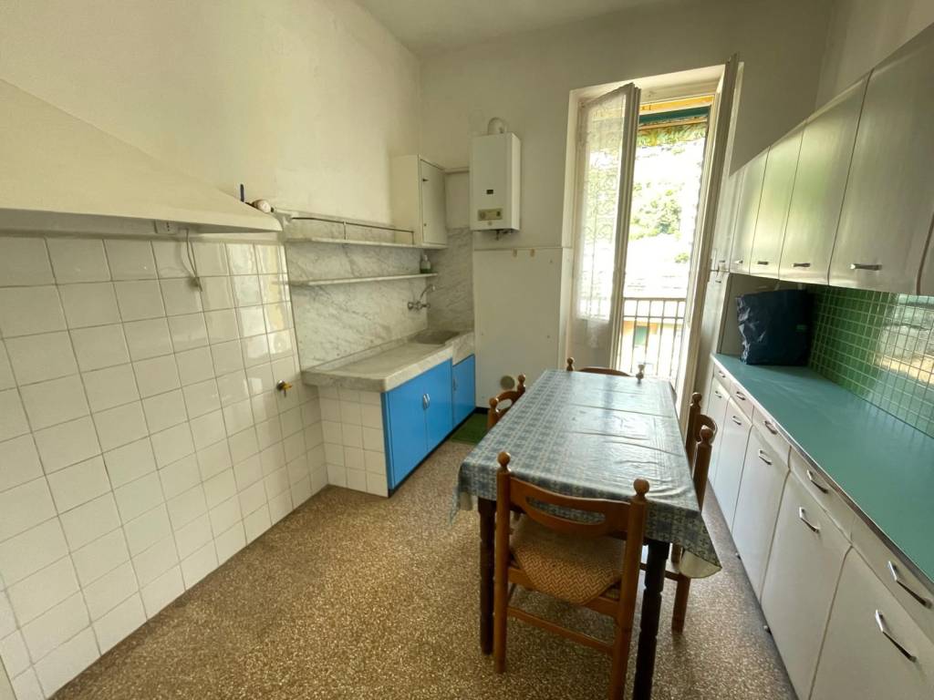 Appartamento a Genova in Via al Poligono di Quezzi - Foto 3