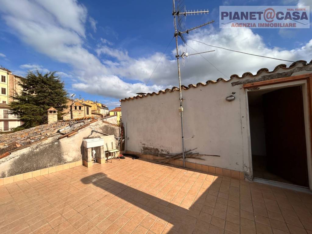 Casa indipendente a Monsampolo del tronto in Piazza Roma - Foto 5