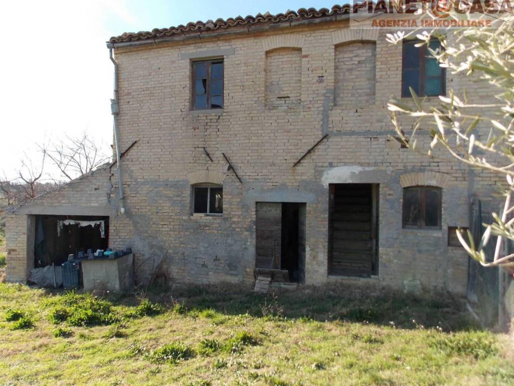 Casa indipendente a Appignano del tronto in Contrada Palazzi valle S. Martino - Foto 4