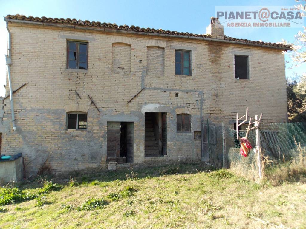 Casa indipendente a Appignano del tronto in Contrada Palazzi valle S. Martino - Foto 5