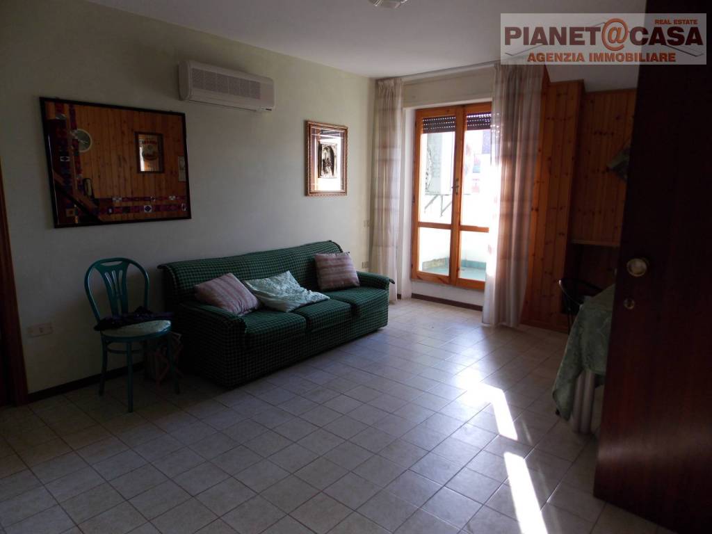 Appartamento a Martinsicuro in Via Ugo Foscolo, 39 - Foto 5