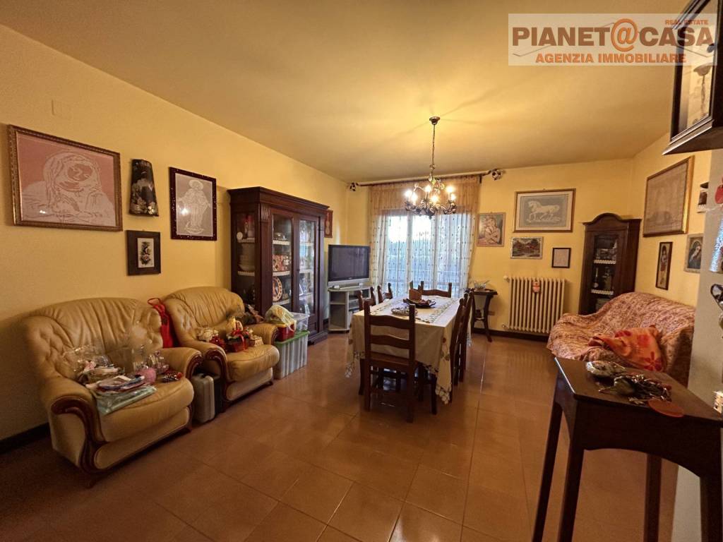 Appartamento a Spinetoli in via I Maggio - Foto 2