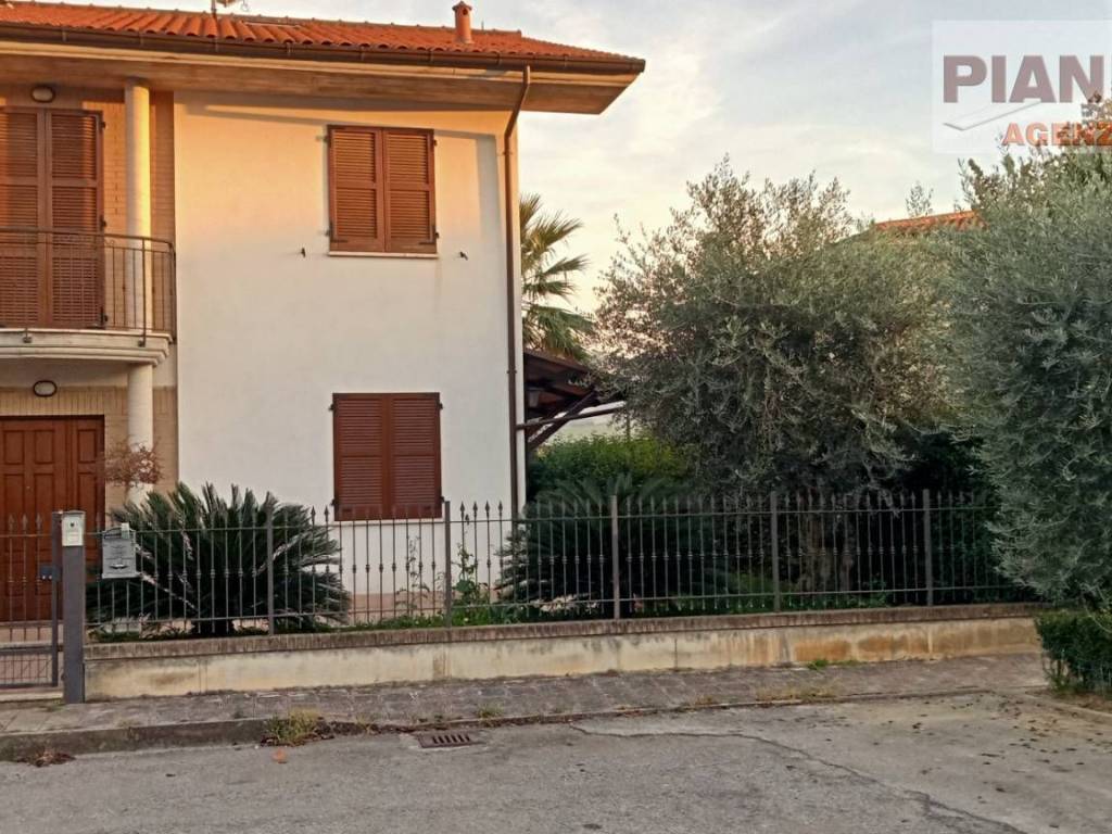 Villetta a schiera a Spinetoli in Via Padre Pio da Pietralcina - Foto 2