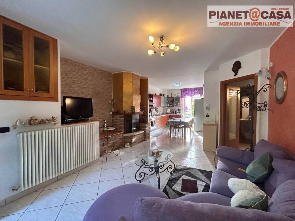 Appartamento a Spinetoli in Via Montecoccio, 4 - Foto 3