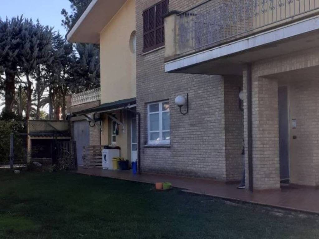 Casa indipendente a Castorano in Via San Silvestro - Foto 3