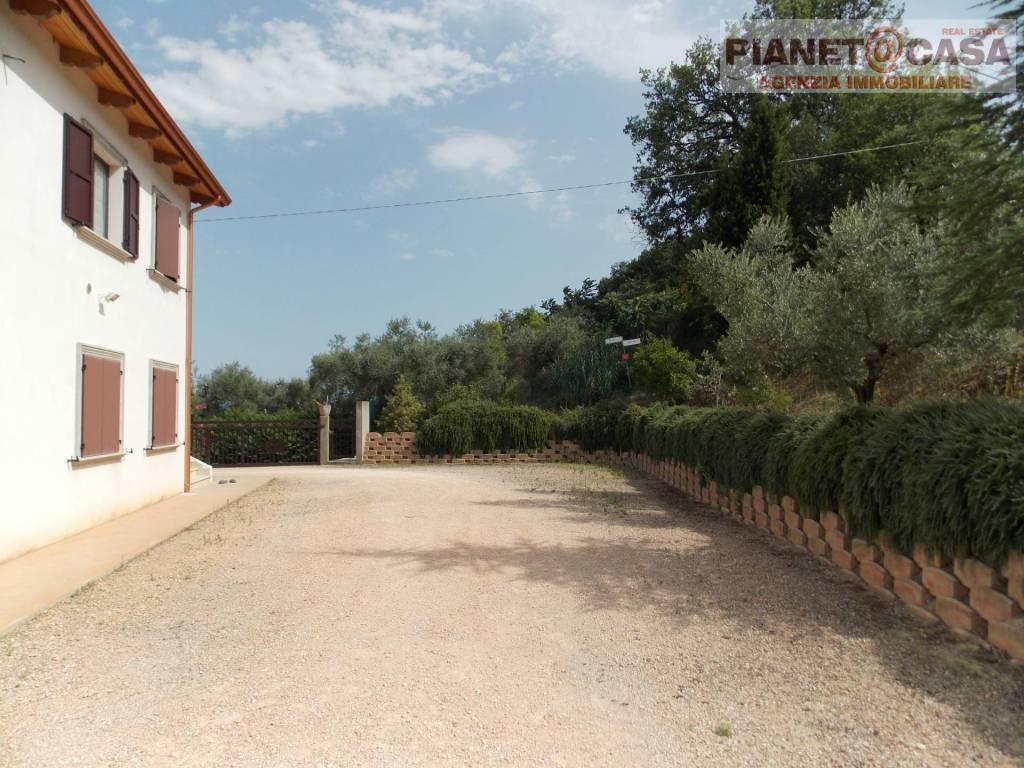 Casa indipendente a Spinetoli in Via Ferretti - Foto 4