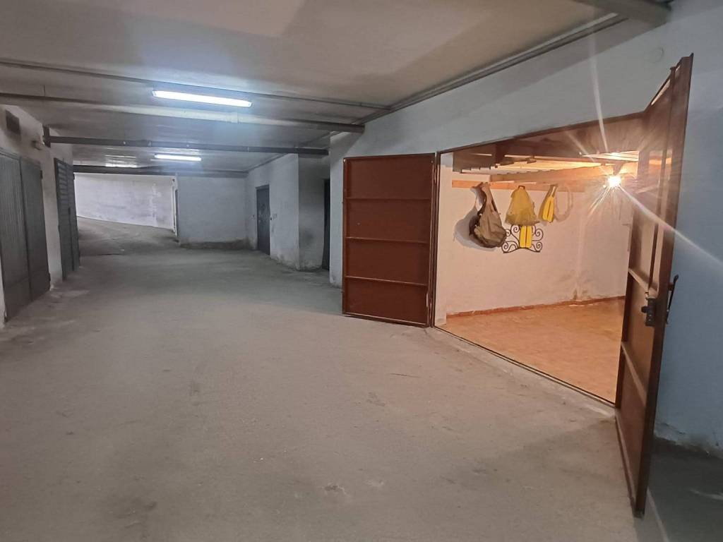 Box / garage a Francavilla fontana in Via Mulini - Foto 3