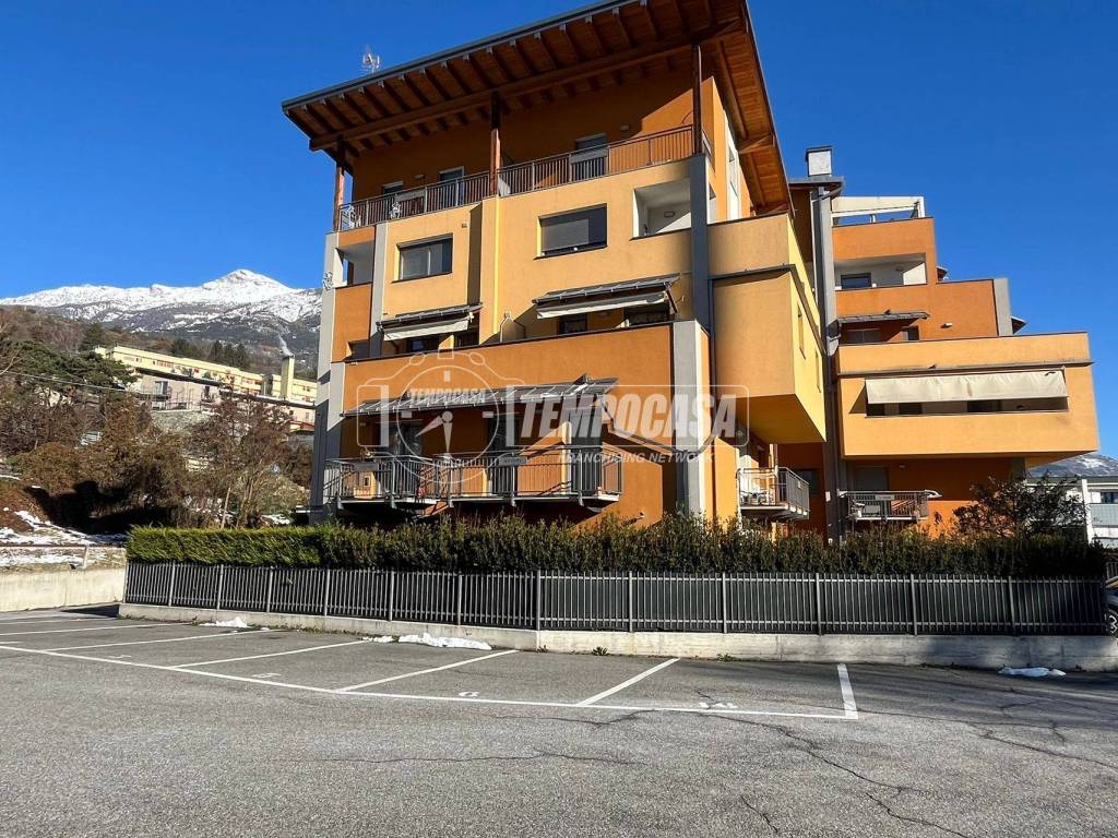 Appartamento a Aosta in Regione Borgnalle 1/B - Foto 4