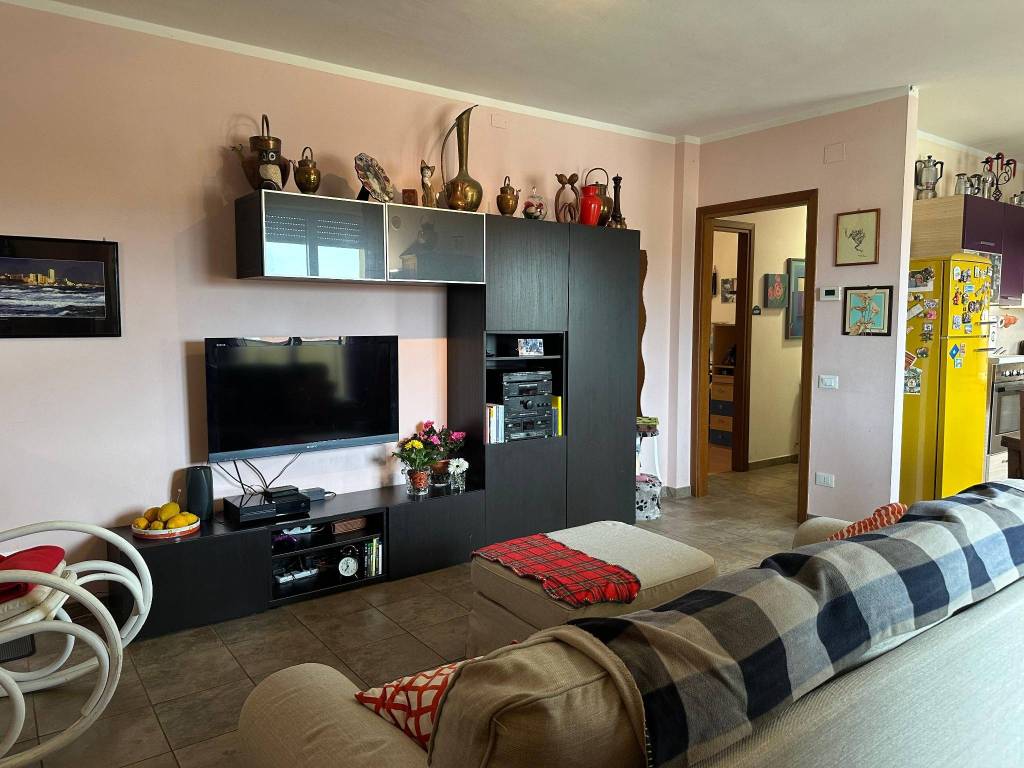 Appartamento a Follonica in Via della Pace, 75 - Foto 3