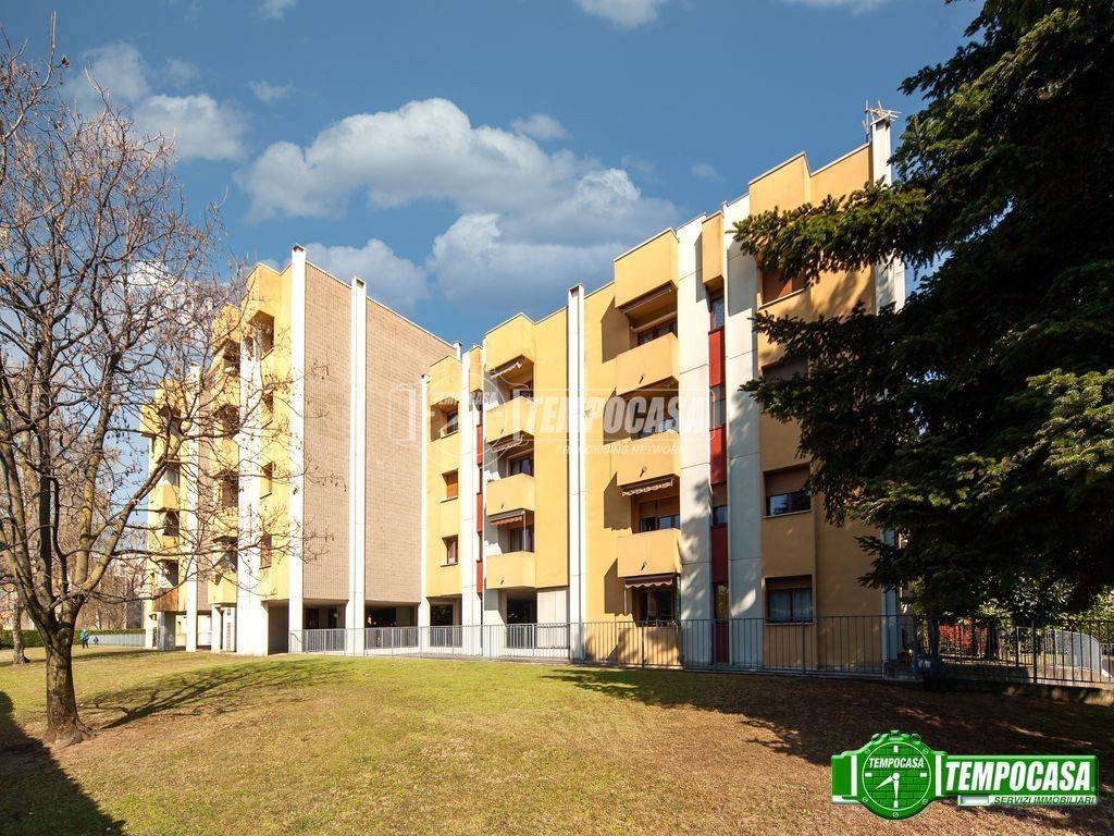 Appartamento a Muggiò in Via Ciro Menotti, 3 - Foto 2