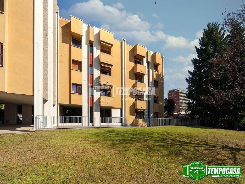 Appartamento a Muggiò in Via Ciro Menotti, 3 - Foto 3