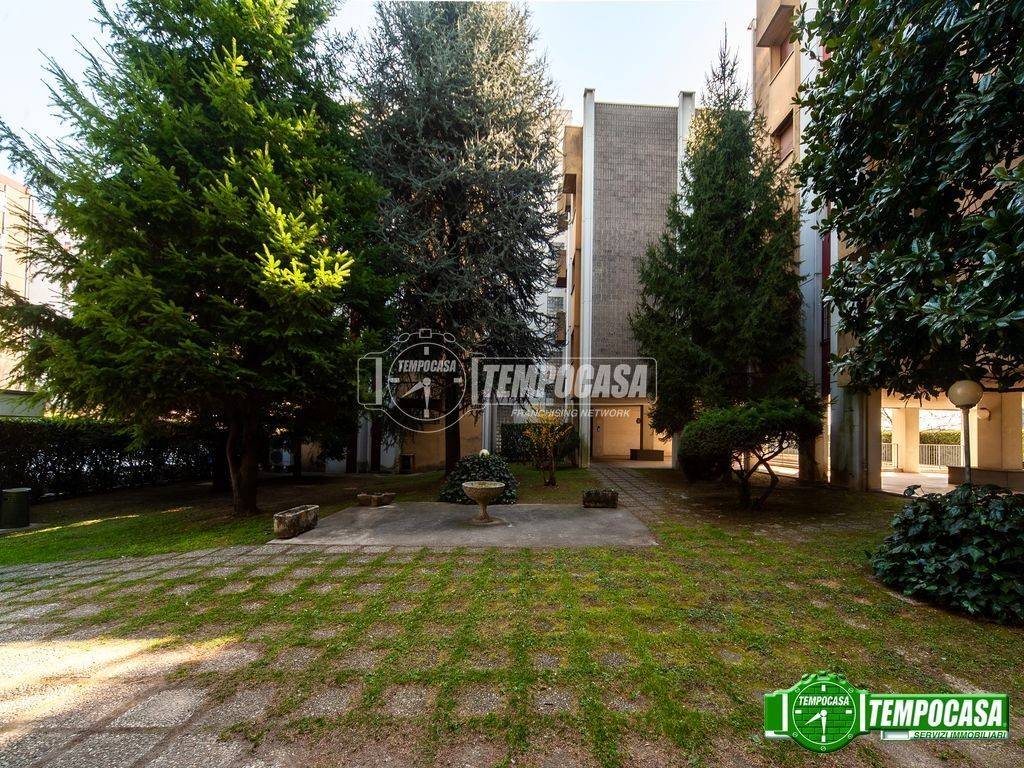 Appartamento a Muggiò in Via Ciro Menotti, 3 - Foto 5