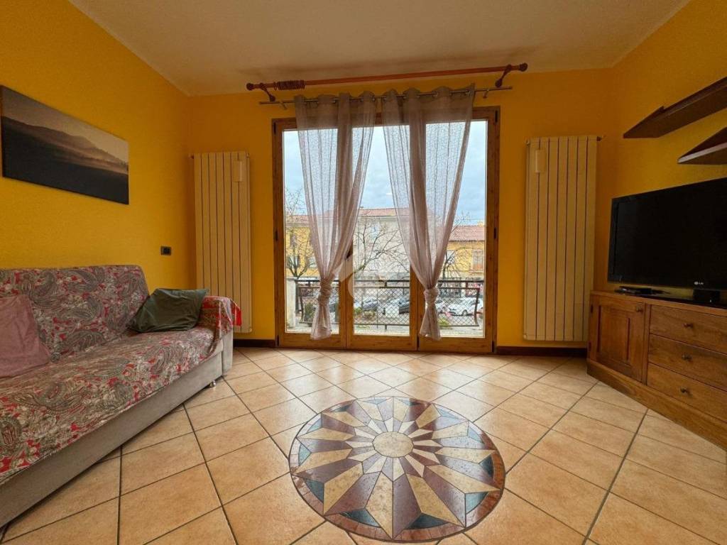Appartamento a Galliate in Via C. Diana, 26 - Foto 4