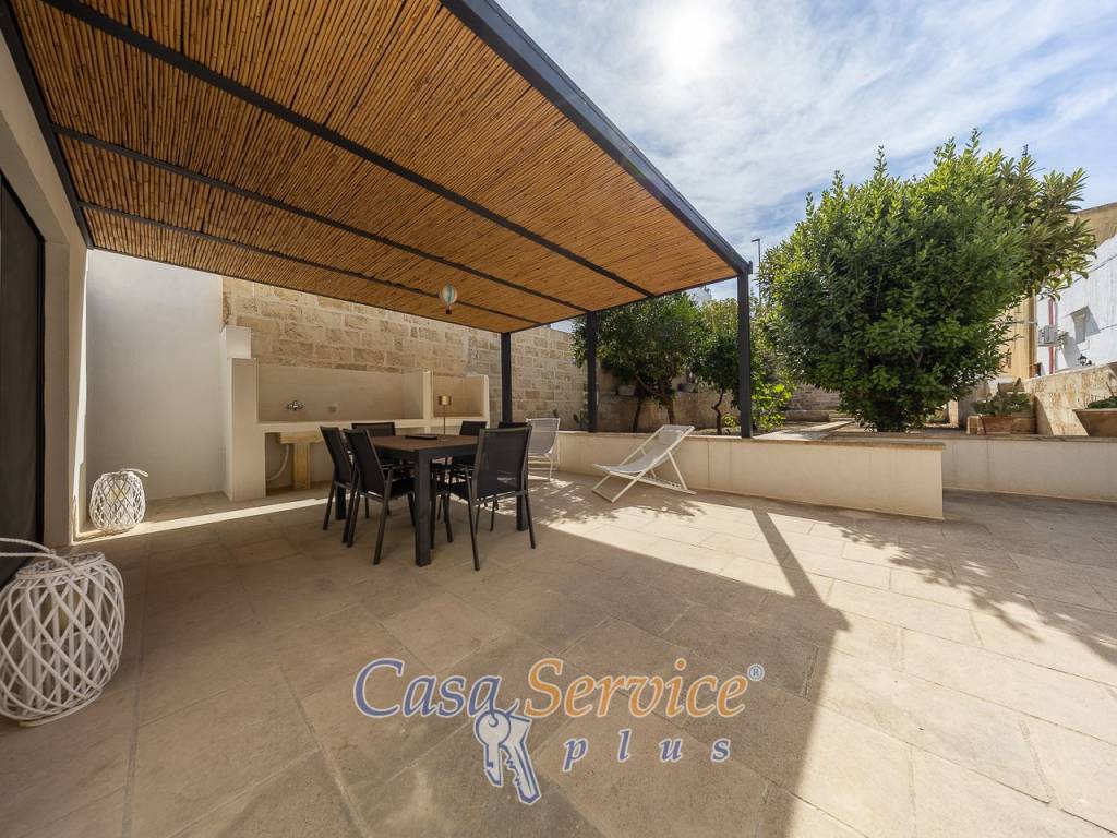 Casa indipendente a Matino in Via Giuseppe Garibaldi - Foto 2