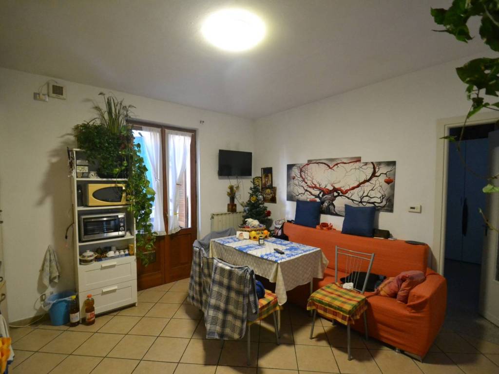 Appartamento a Pinerolo in Via Vincenzo Gioberti, 5 - Foto 4