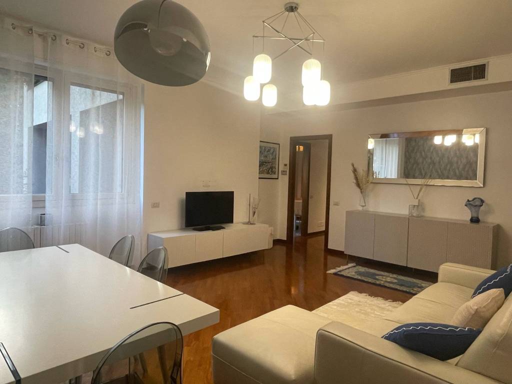 Appartamento a Monza in Via Don Luigi Sturzo, 7 - Foto 2