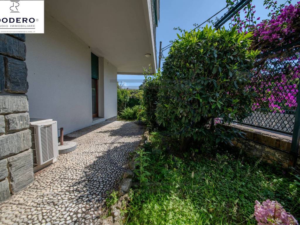 Appartamento a Genova in Viale delle Palme - Foto 3