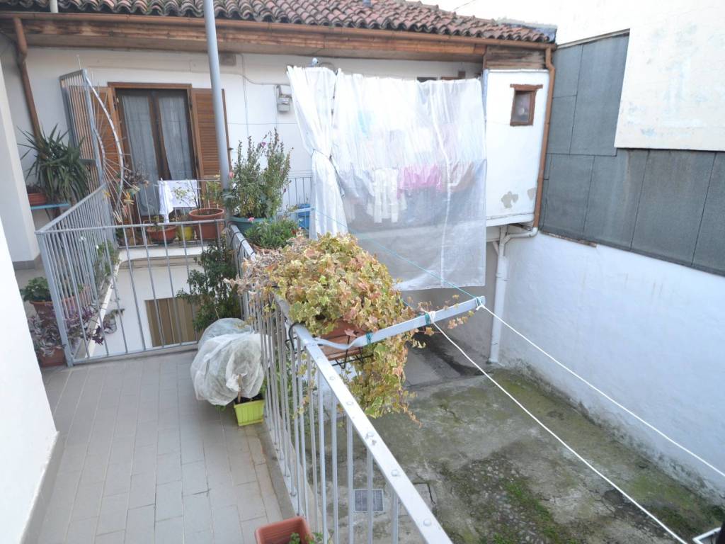 Appartamento a Pinerolo in Via Vincenzo Gioberti, 5 - Foto 4
