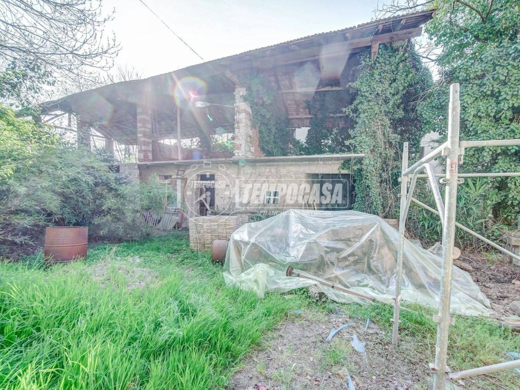 Casa indipendente a Borgomanero in Via Giuseppe Verdi - Foto 5