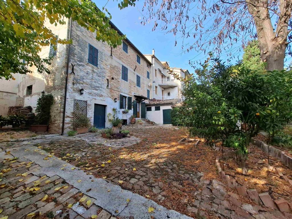 Casa indipendente a Morro d'alba in Via Roma, 130 - Foto 3