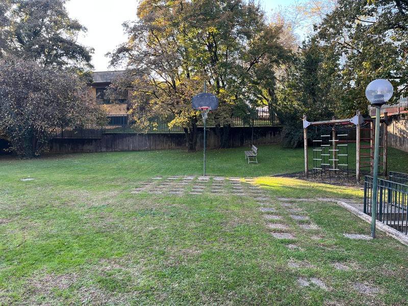 Appartamento a Lesmo in Via Ugo Foscolo, 12 - Foto 5