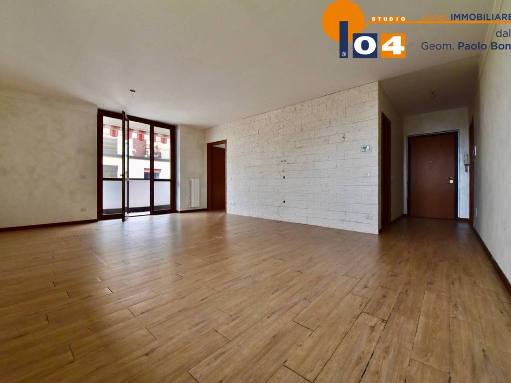 Appartamento a Cesano maderno in Corso Roma, 49 - Foto 2