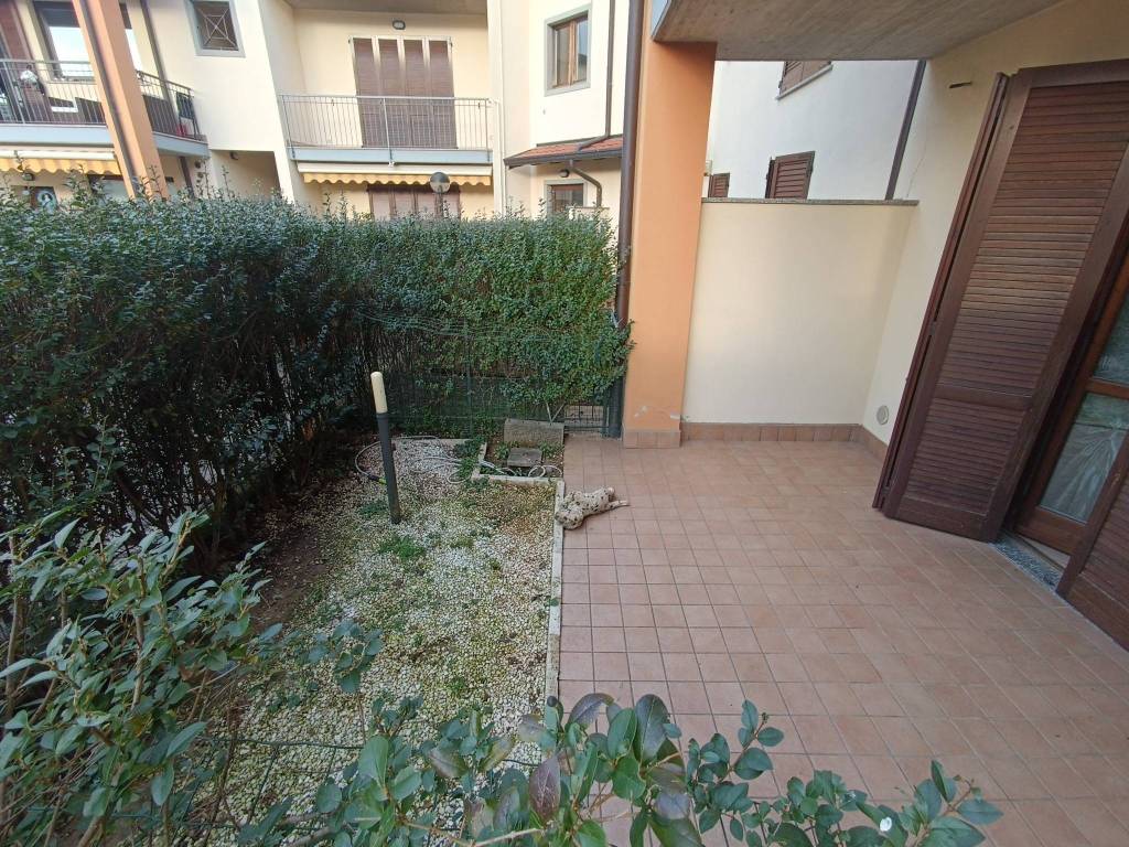 Appartamento a Almenno san bartolomeo in Via Fratelli Rota Negroni - Foto 2