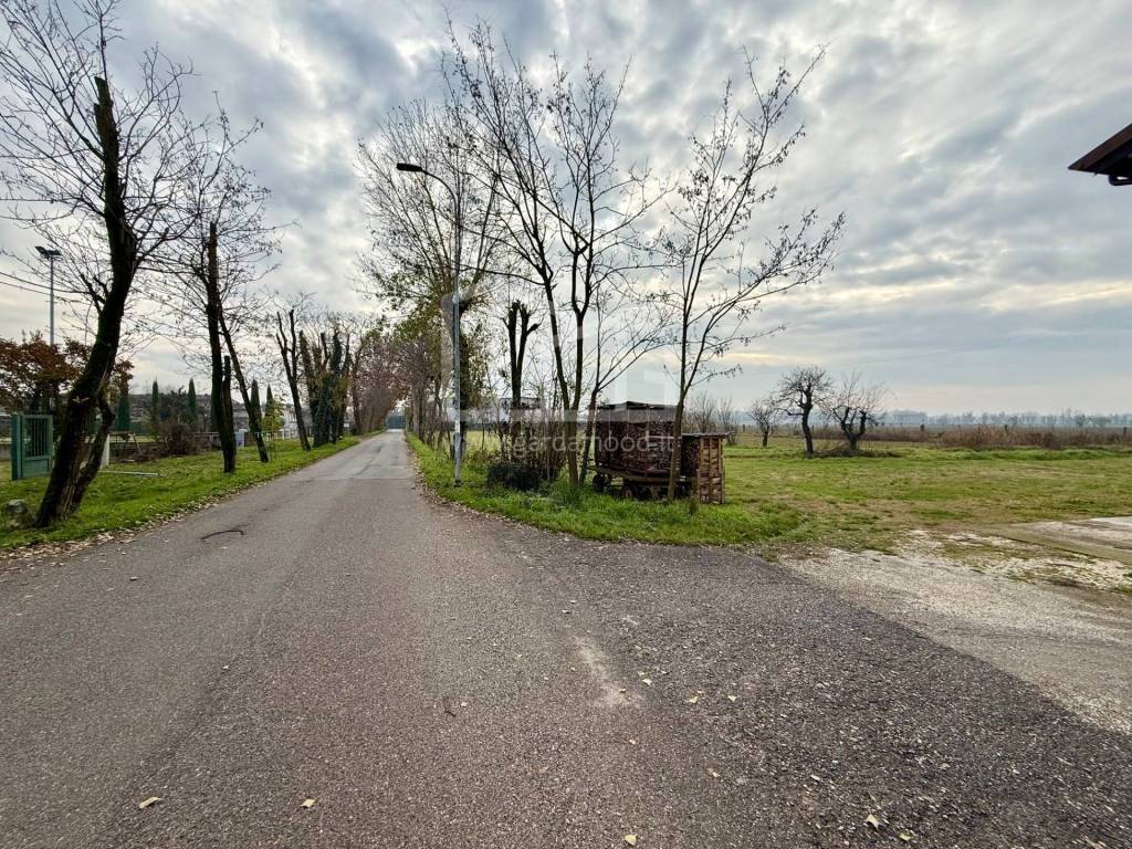 Terreno a Montichiari in via Trivellini, 12 - Foto 2