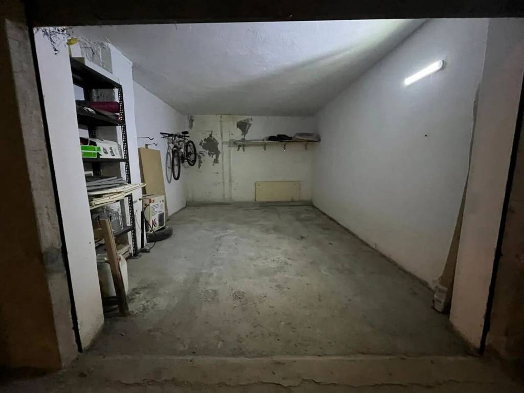 Box / garage a Spotorno in Via Giacomo Puccini No Number - Foto 4