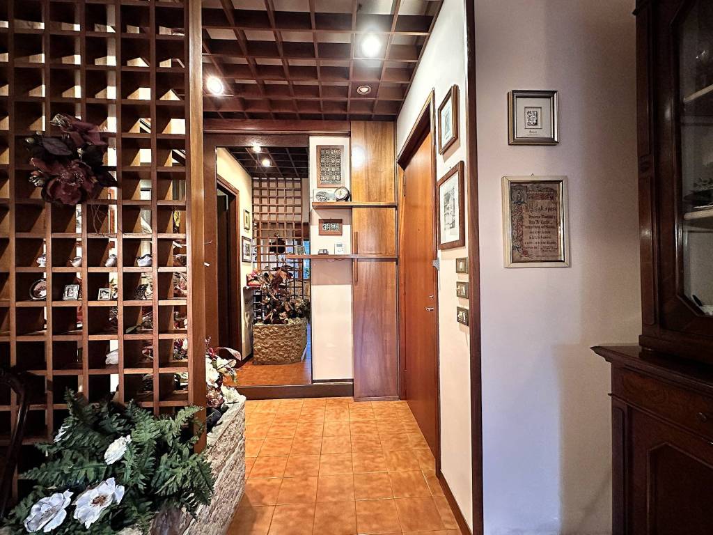 Appartamento a Verona in Via Angelo Emo, 32 - Foto 2