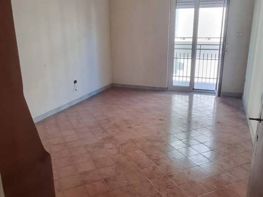 Appartamento a Afragola in Corso Cso Vittorio Emanuele - Foto 2
