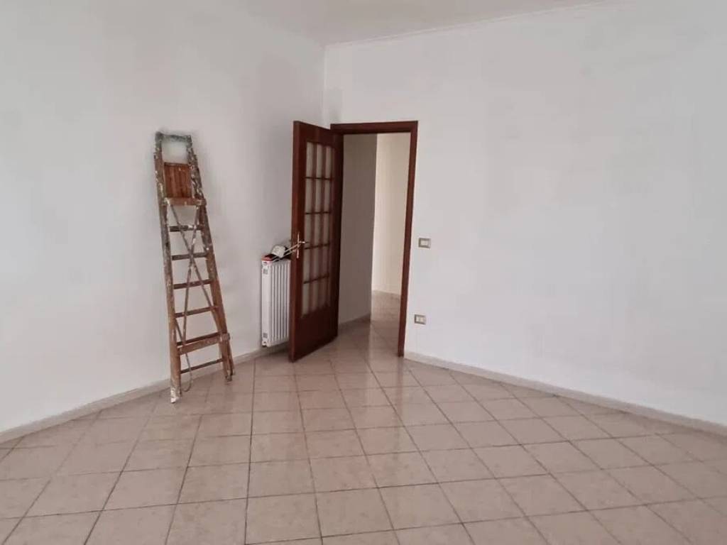 Appartamento a Casoria in Via Monti Del Matese - Foto 2