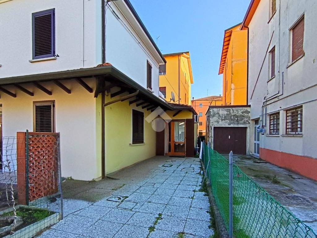 Appartamento a Molinella in Via unità, 34 - Foto 3