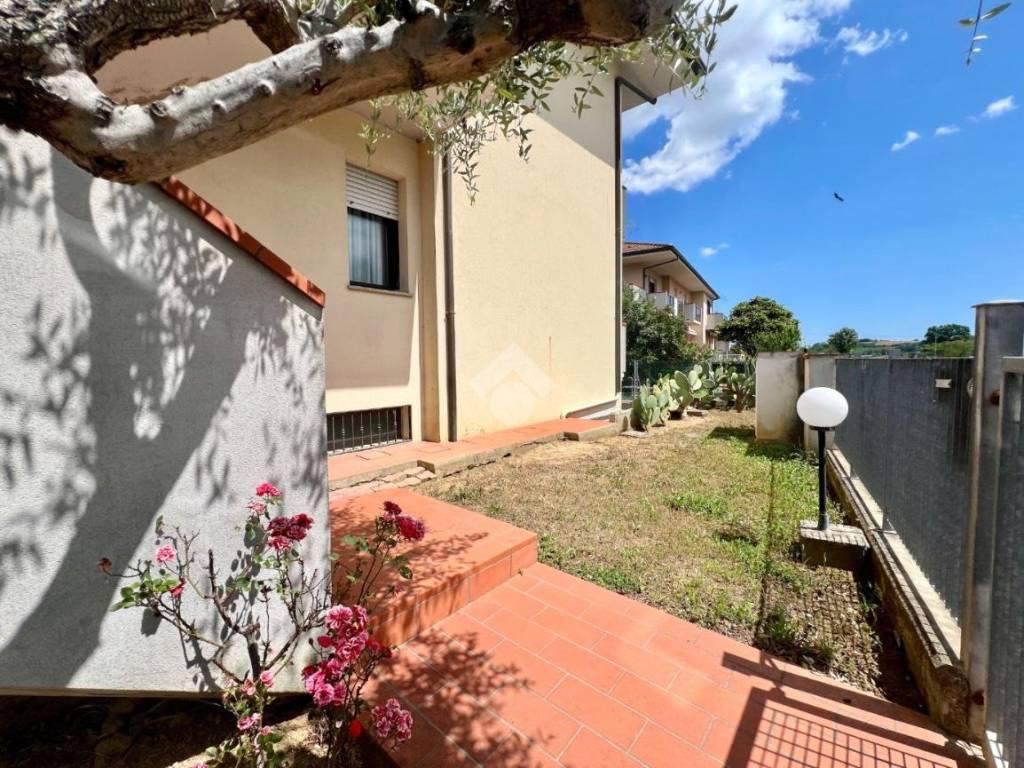 Appartamento a Santarcangelo di romagna in Via dei Fiordalisi, 45 - Foto 2