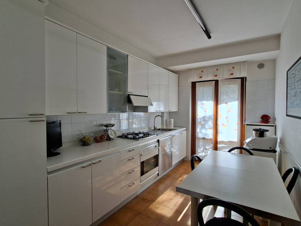 Appartamento a Ascoli piceno in Largo dei Fiordalisi - Foto 4